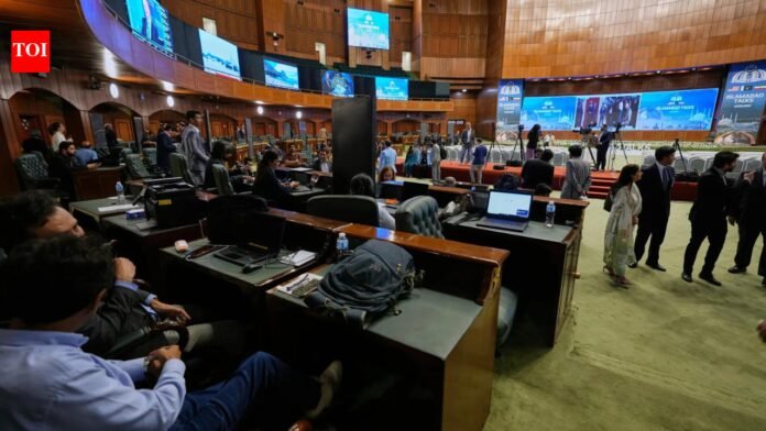 Amid disputes and distrust, direct US-Iran talks begin in Pakistan

