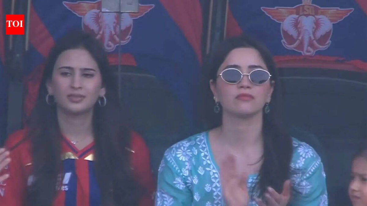 Arjun Tendulkar's sister Sara and wife Saania represent LSG in the match against GT