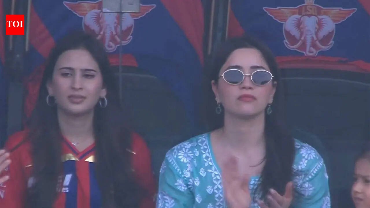 Arjun Tendulkar's sister Sara and wife Saania represent LSG in the match against GT