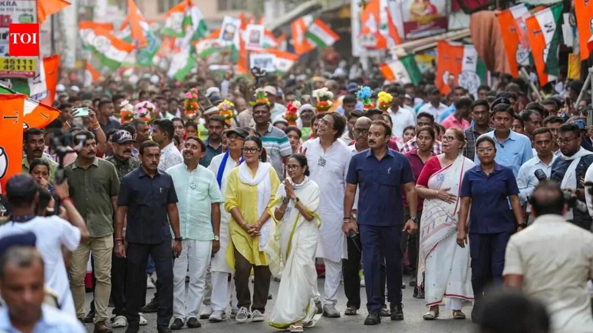 “Bodol noy, bodla chai”: Didi flips 2011 election slogan