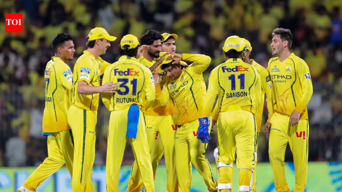 'CSK's biggest worry is their bowling': Gavaskar expresses major concern after 200-plus run chase