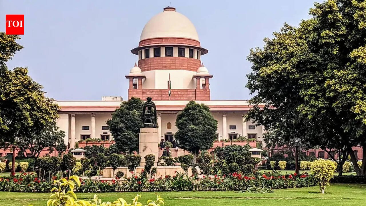 'Cannot turn a blind eye to reality': SC slams Mamata for 'interference' in I-PAC raid case
