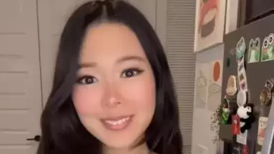 ExtraEmily's viewbot controversy explained: Streamer slammed for live broadcast mishap