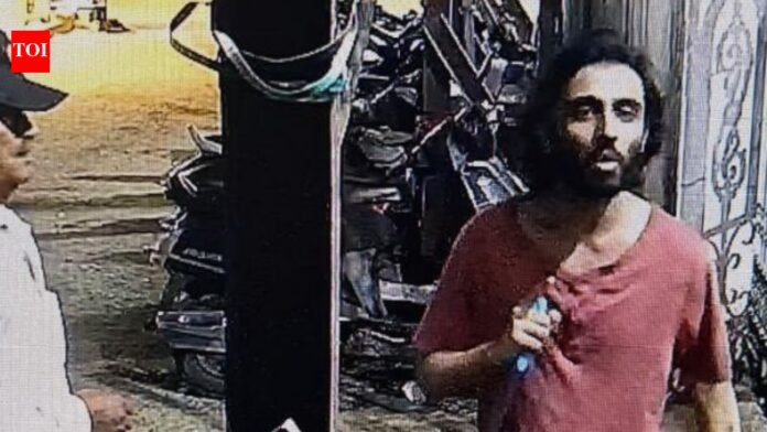 'Forcing guards to recite karma': Maharashtra knife-wielding 'lone wolf' attacker wants to join ISIS

