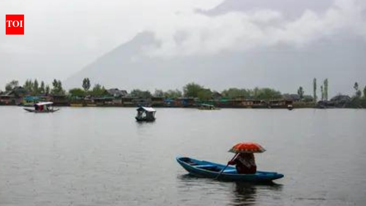 Jammu and Kashmir Kashmir has lost 315 lakes since 1967