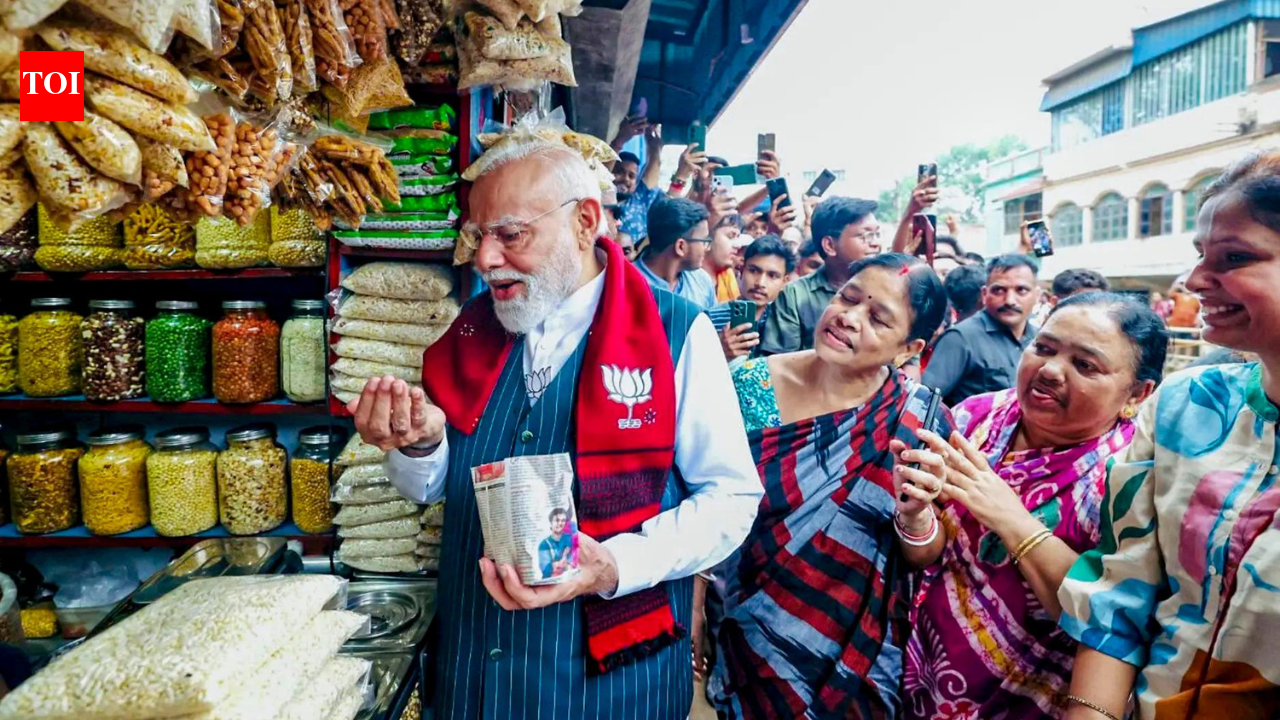 Jamuli attracts attention after PM takes snack break