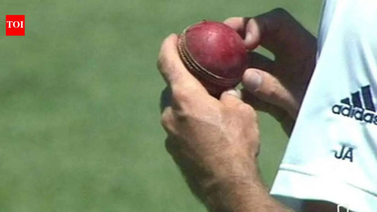 'Let people grab the ball': England star calls for ball tampering to be 'legalised'