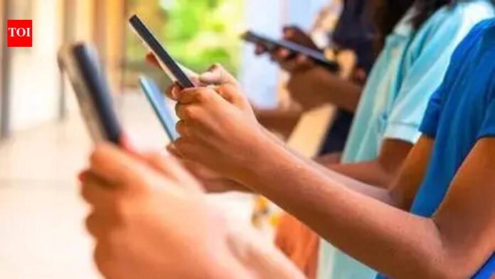 Mobile phone bans in schools around the world have doubled in three years, report says

