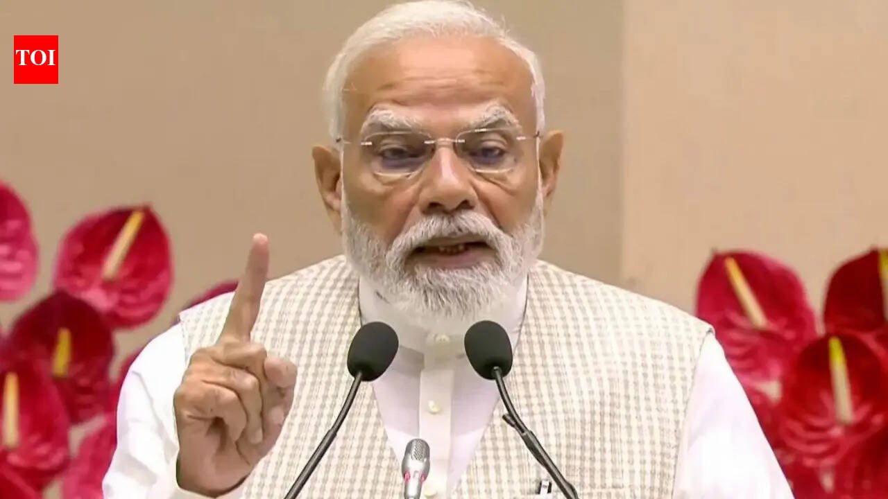 PM Modi invites Ambedkar to campaign for women quota