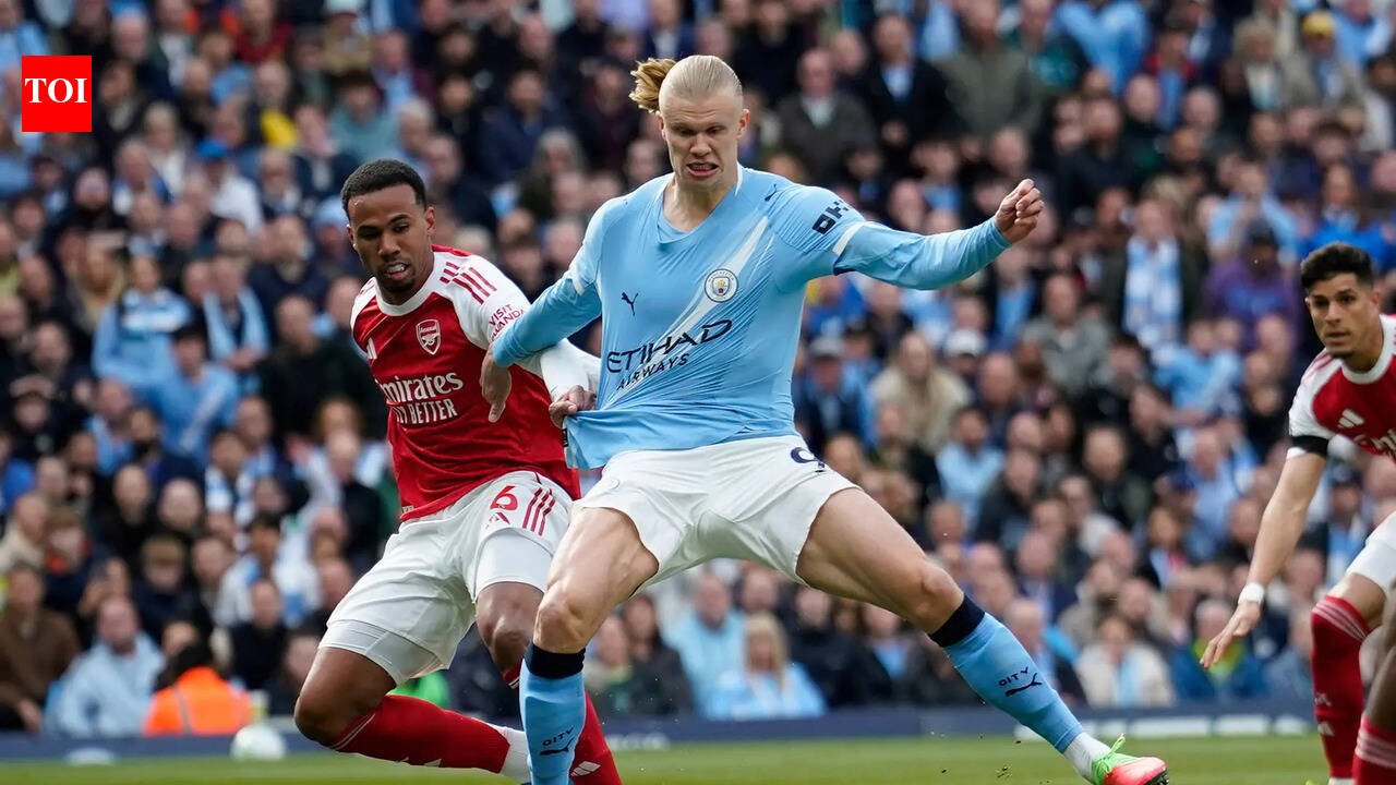 Premier League: Manchester City crush Arsenal's hopes to seize control of title race