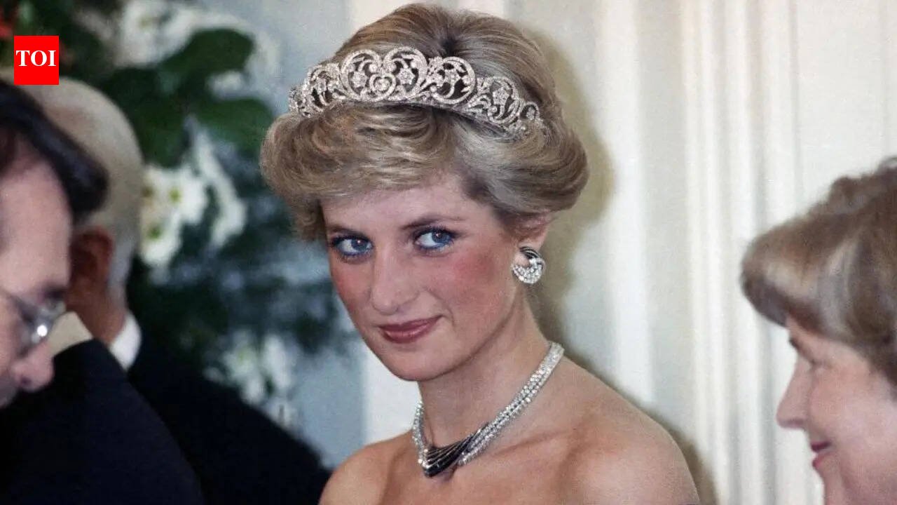 Princess Diana's quote of the day: "Nothing gives me greater joy than trying to help the most vulnerable people in society. This is my purpose and an important part of my life - a destiny. Anyone in trouble can call on me. Wherever they are, I will run to them."