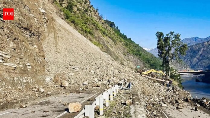 Ramban landslide blocks Jammu-Srinagar national highway

