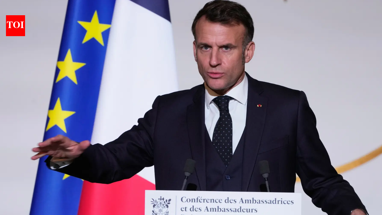 'Ready to play a full role': France and UK plan joint mission to protect Hormuz route