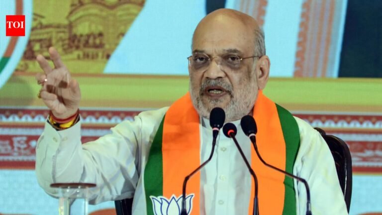 Shah calls on tribal community to avenge Mamata’s insult to Murmu