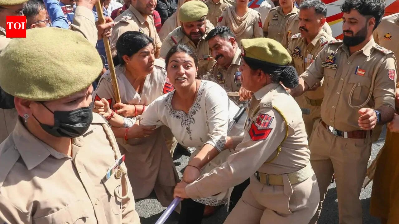 Six detained under Public Safety Act in Kashmir for 'inciting' student protests