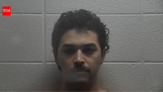 'Skin off, feed stray dogs': Kentucky man arrested for threatening Donald Trump in violent post

