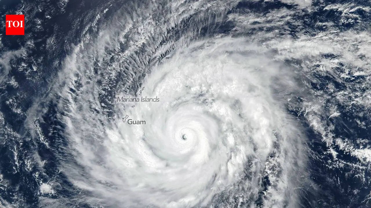 Super Typhoon Sinlaku: Storm rapidly intensifies in US Northern Mariana Islands and Guam World News
