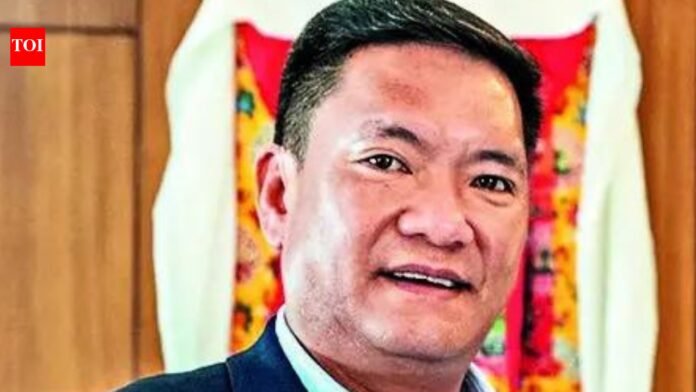 Supreme Court tells CBI: Probe into 1,200 cr contract of Arunachal Pradesh CM's relatives


