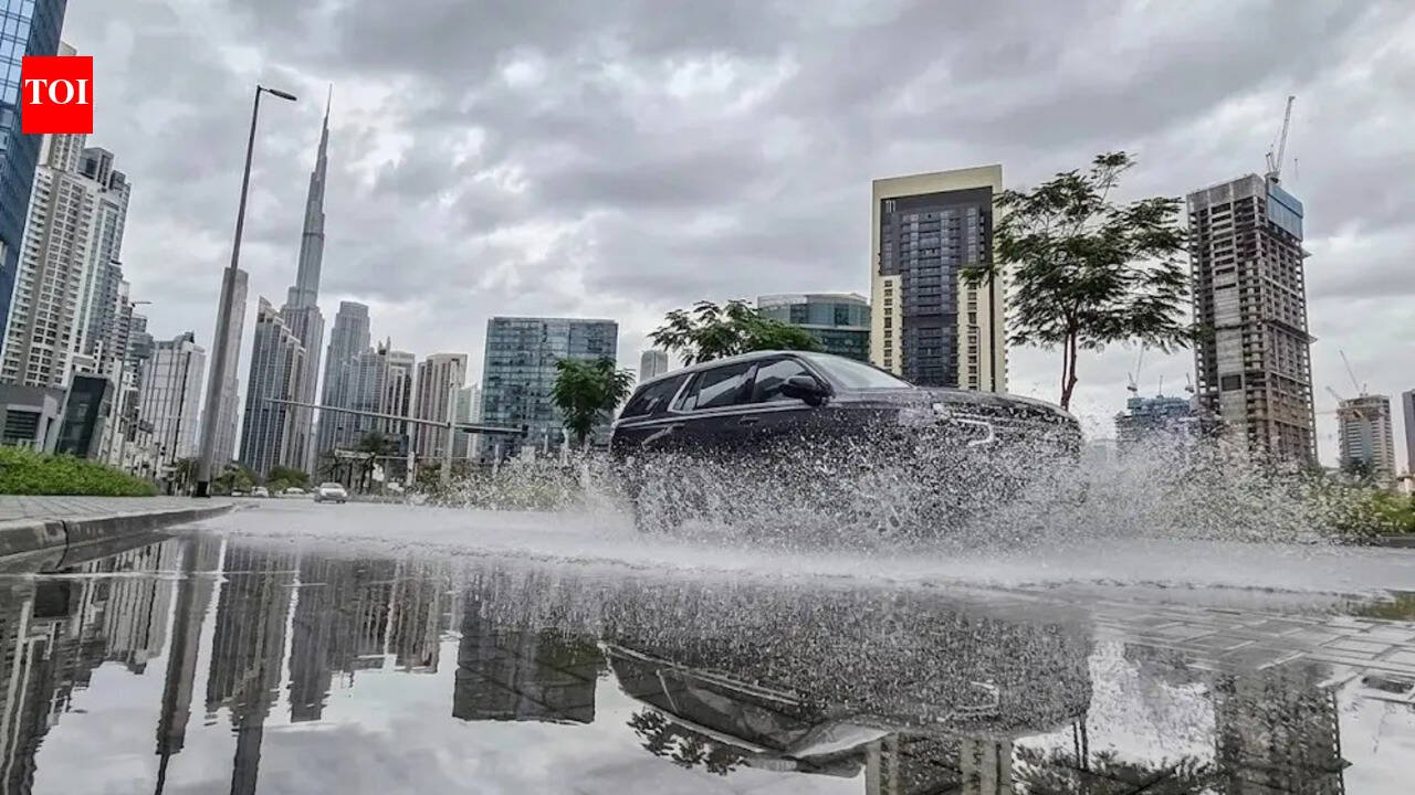 UAE Weather Alert: UAE Weather Alert: NCM issues advisory, rain, dust and strong winds expected next week | World News