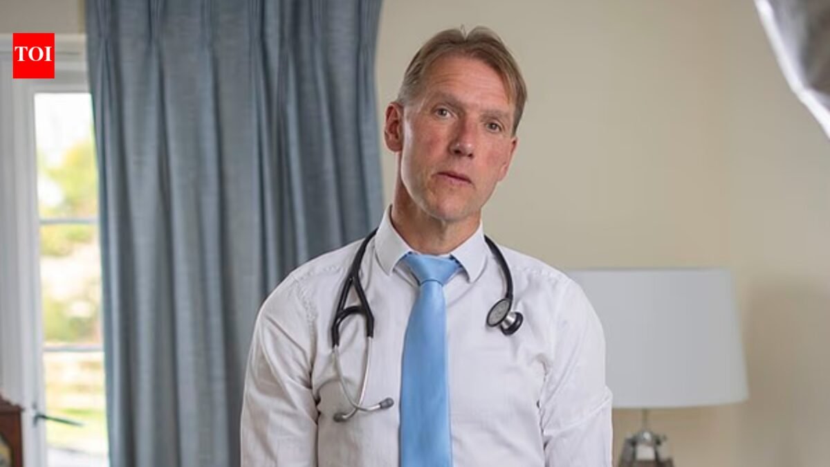 UK doctor suspended: UK doctor suspended for asking Muslim patient to remove veil three times | World News