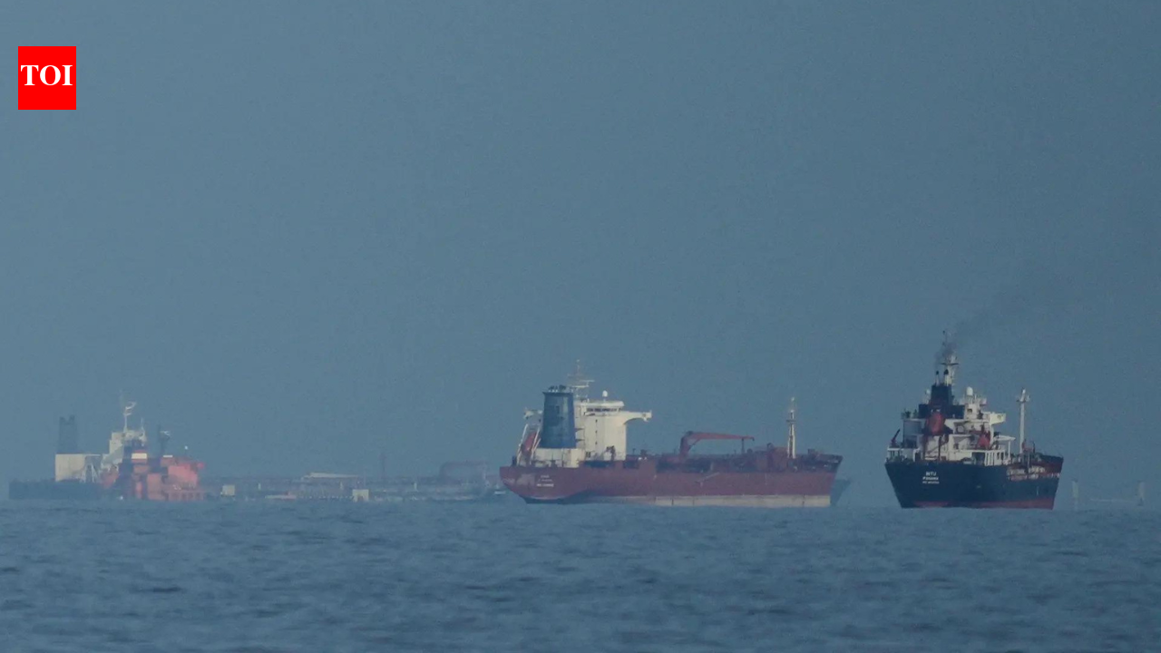 US Navy destroyer intercepts two oil tankers trying to leave Hormuz; orders them to turn back | World News