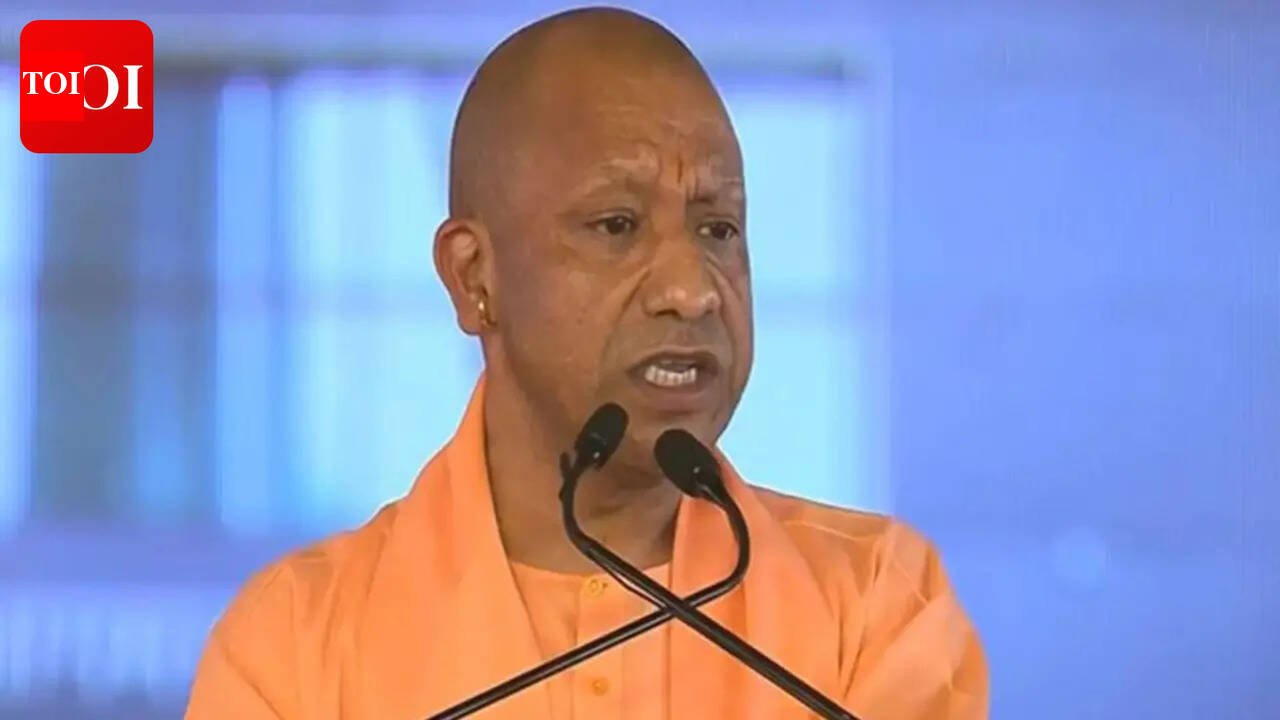 Uttar Pradesh CM Yogi announces launch of 250 electric, CNG vehicles; strengthens Lucknow's "clean, smart, green" vision