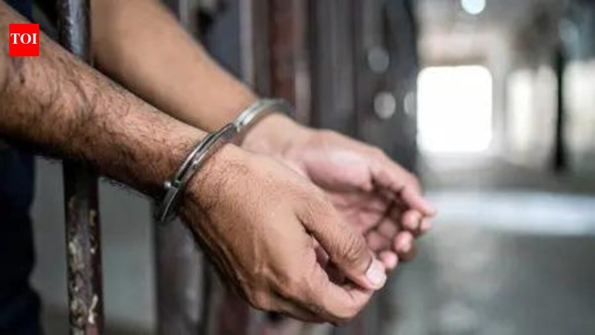 West Bengal polls: 9 arrested after BJP, TMC clash outside Kolkata police