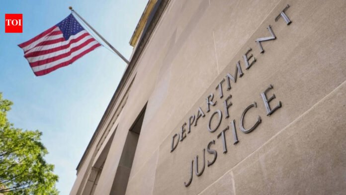 A Pakistani man admitted to smuggling people into the United States and was accused of taking people on the 