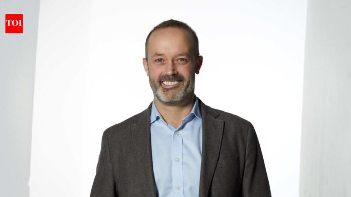 Amazon UK CEO: 'It's not their fault': Amazon UK boss says education system is failing young workers World News

