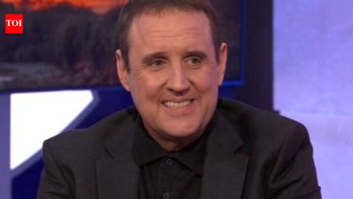 British comedian Peter Kay evacuates mid-show as 'suspicious bag' triggers alarm at Birmingham Arena


