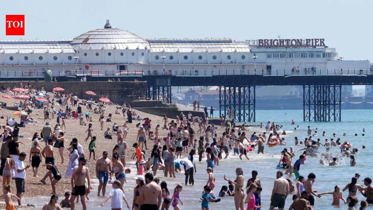 Deadly UK heatwave: Nine dead after multiple water incidents over bank holiday weekend, emergency warning issued
