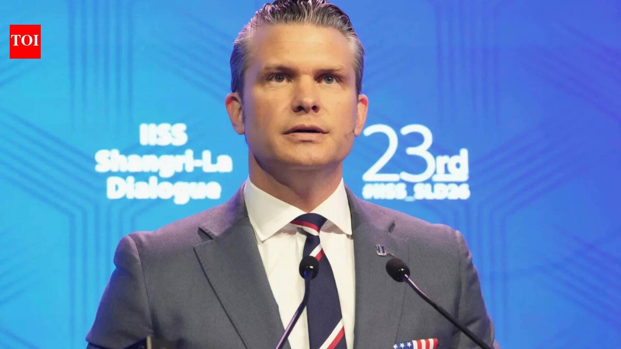 Heges tells Nato and Europe to increase defense spending or else