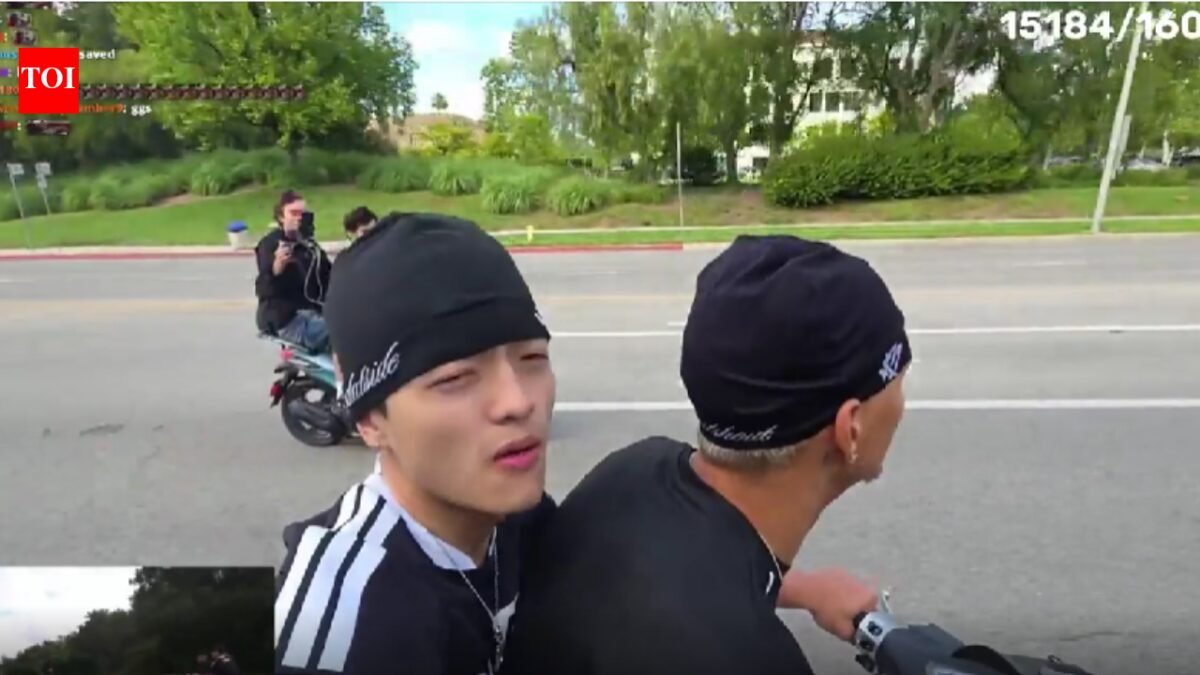 Jasontheween: JasonTheWeen, Malone, Stable Ronaldo criticized for running red lights and stop signs on live broadcast