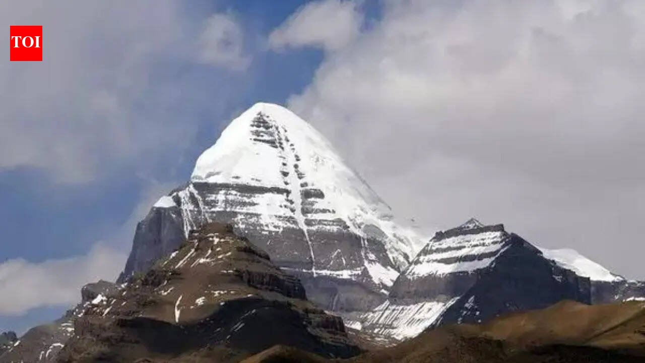 Nepal feuds with India over Lipulekh objection to Mount Kailash pilgrimage; MEA replies
