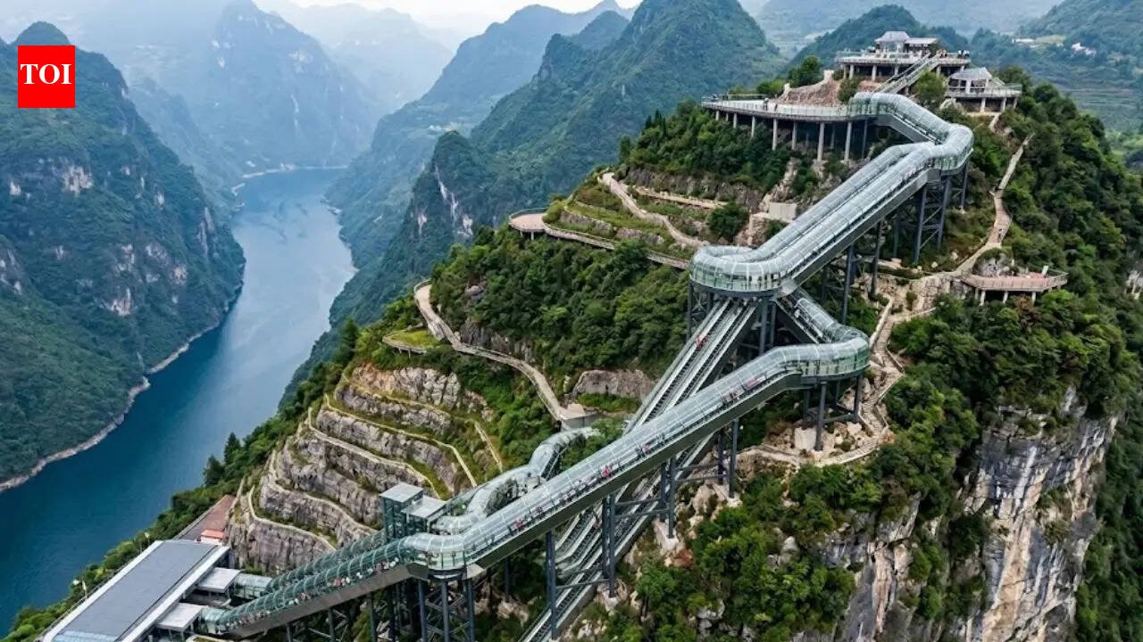 The world's longest escalator: China's 905-meter "Sky Ladder" allows you to climb 80 floors in 20 minutes | World News