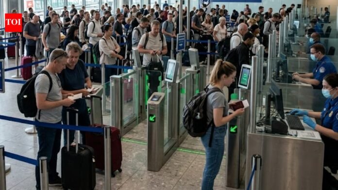 UK net migration falls below 200,000 as tougher visa rules reduce arrivals World News


