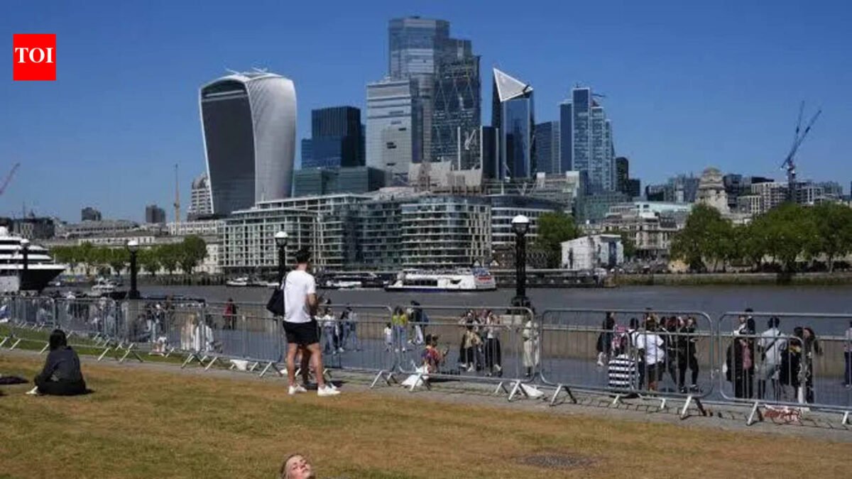 UK weather forecast: Temperatures to drop across regions after bank holiday