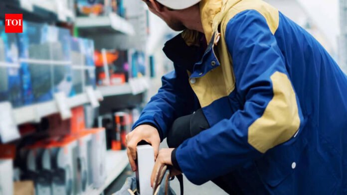 Viral post claims Indian woman caught shoplifting in Japan tried to bribe shopkeepers, police: 'They respect India very much...'

