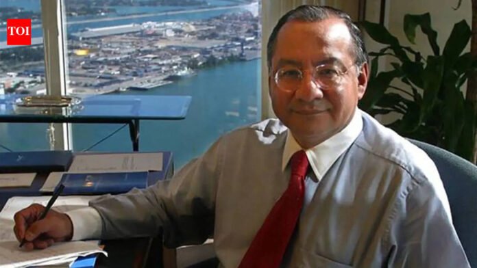 Who is Victor Manuel Rocha, the former U.S. diplomat who will lose his U.S. citizenship because of espionage in Cuba?

