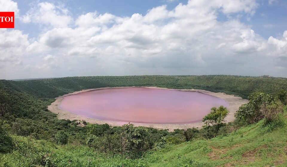 7 lakes formed by meteor strikes around the world: From Lake Maniquagan to Clearwater |