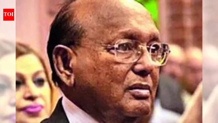 Bangladesh: Thousands gather to pay last respects to Awami League veterans despite ban

