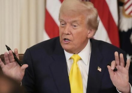 Bloody Sunday: Trump warns Israel not to undermine Iran deal