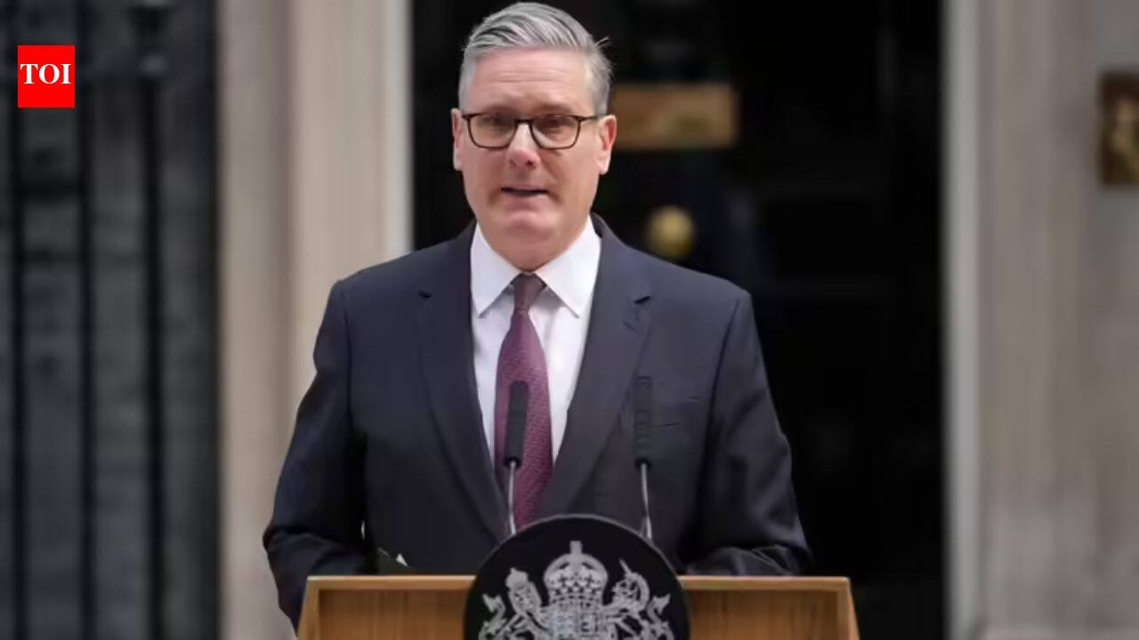 British Prime Minister Keir Starmer resigns