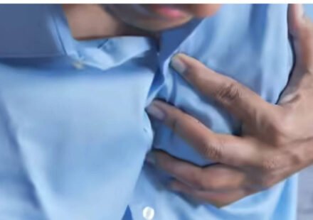 'Complaining of pain in left arm': Kerala expatriate collapses after playing badminton in UAE, dies of cardiac arrest