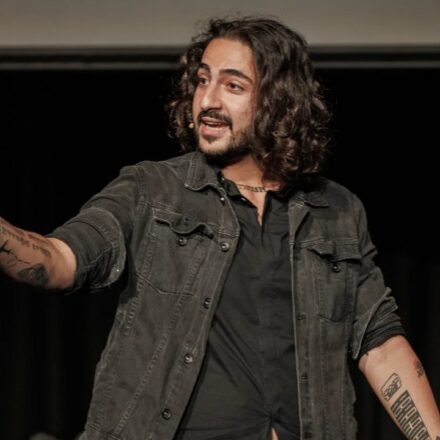 Daniel Hidden: Police launch massive search after Australian magician Daniel Hidden disappeared without a trace after leaving a cryptic message | World News