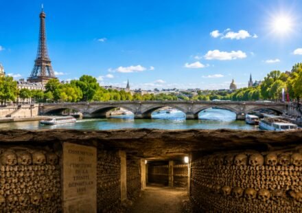 Explorers discover a secret dungeon beneath Paris containing 6 million graves | World News