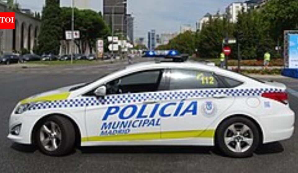 'Impersonating hotel staff': Two British teenagers sexually assaulted in Valencia bathroom, Tunisian man arrested News of the World