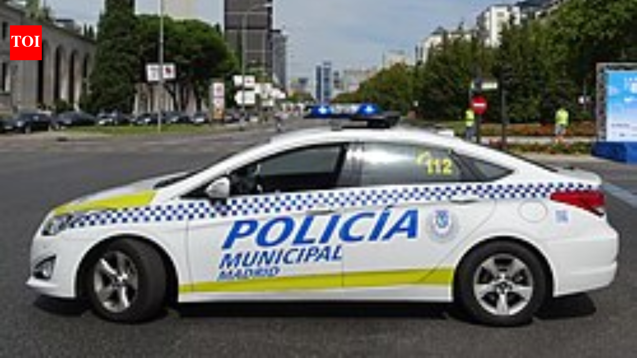 'Impersonating hotel staff': Two British teenagers sexually assaulted in Valencia bathroom, Tunisian man arrested News of the World