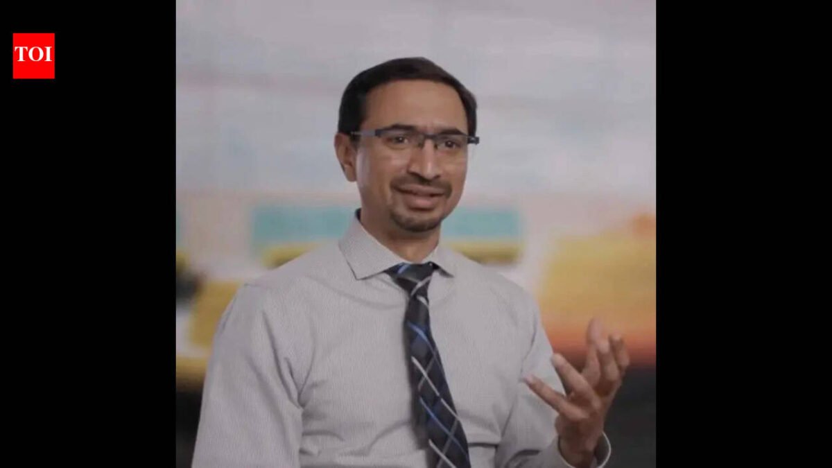 Indian-born Dr. Ashok Muralidaran criticized for wronged heart surgery in Oregon: 'India awards fake degrees'