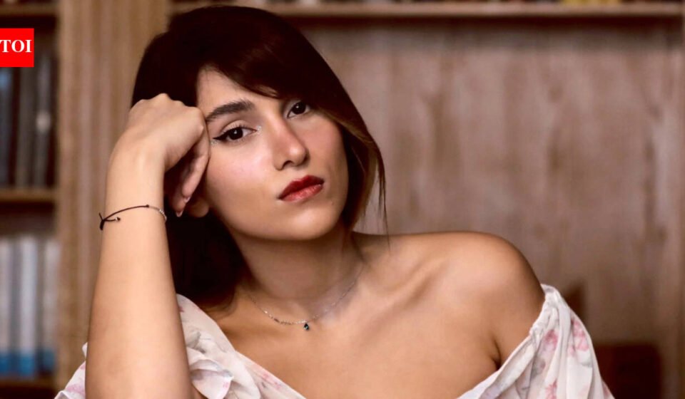 Iranian singer sentenced to 74 lashes for singing without headscarf; authorities call video 'vulgar and immoral'